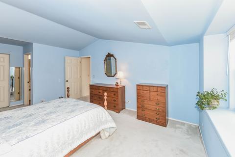 1410 Shore Ct #C2, Wheeling, IL 60090 photo 11