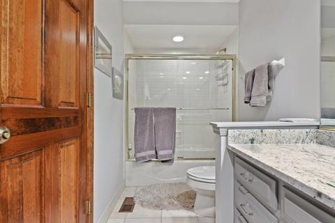 2306 Mohawk Ln, Glenview, IL 60026 photo 22