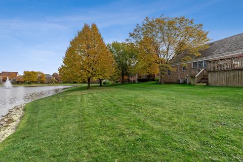 2306 Mohawk Ln, Glenview, IL 60026 photo 3