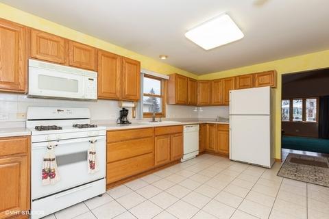 133 S Highview Ave, Addison, IL 60101 photo 3