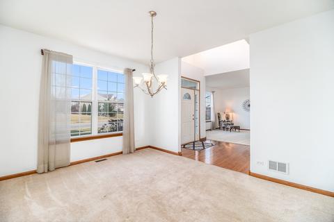 25445 Pavilion Pl, Plainfield, IL 60585 photo 4