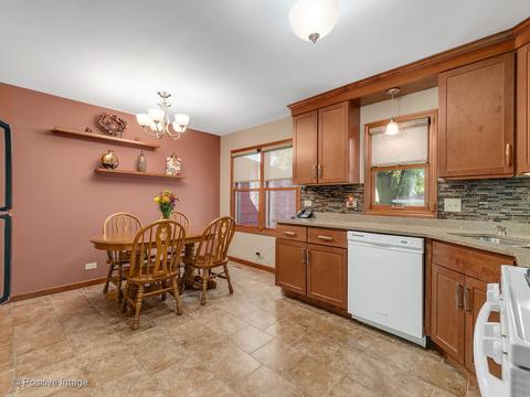 320 High Ridge Rd, Hillside, IL 60162 photo 4