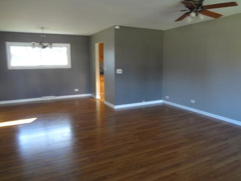 935 Forest Dr, Elgin, IL 60123 photo 6