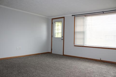 410 E High St E, Morris, IL 60450 photo 3