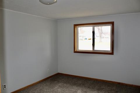 410 E High St E, Morris, IL 60450 photo 7