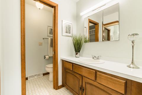 1530 N Summit St, Wheaton, IL 60187 photo 14