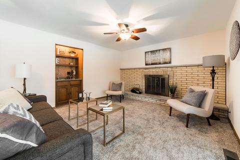 1530 N Summit St, Wheaton, IL 60187 photo 9
