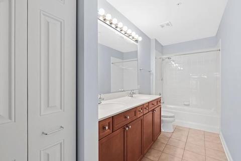 255 E Liberty Dr #509-2, Wheaton, IL 60187 photo 8