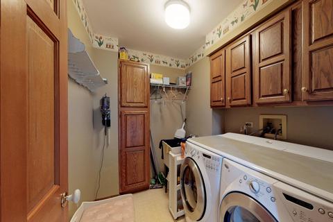 1815 Kelley Dr, Hoffman Estates, IL 60192 photo 12