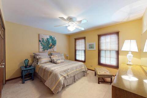 1815 Kelley Dr, Hoffman Estates, IL 60192 photo 21