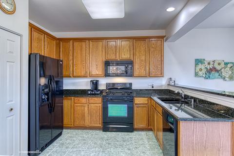 107 Bay Dr, Itasca, IL 60143 photo 9
