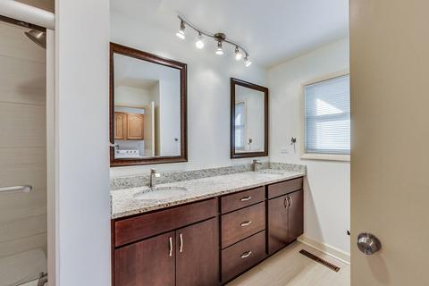 504 Cherry Cir, Glenview, IL 60025 photo 5