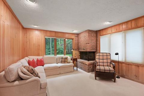 39 Briar Rd, Golf, IL 60029 photo 10
