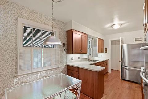 39 Briar Rd, Golf, IL 60029 photo 8