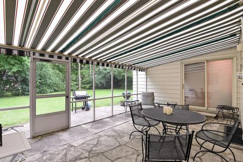 39 Briar Rd, Golf, IL 60029 photo 11