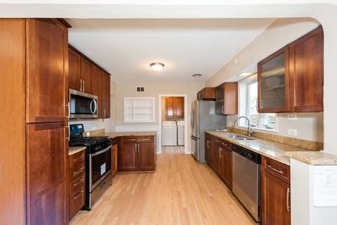 1111 Webster Ln, Des Plaines, IL 60016 photo 2