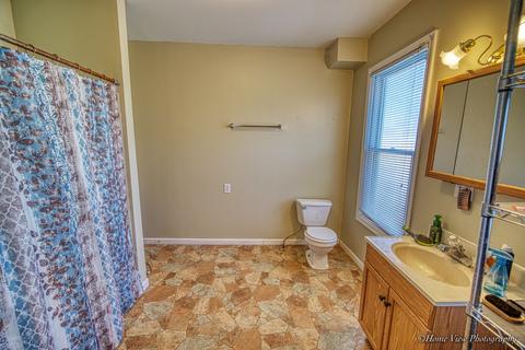 206 E James St, Dwight, IL 60420 photo 9