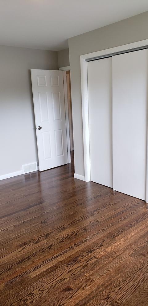542 S 7th St, West Dundee, IL 60118 photo 9
