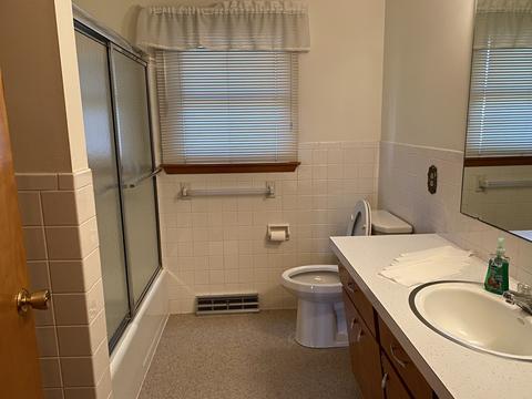 406 E Park St, Morrison, IL 61270 photo 7