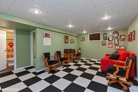 585 Shenandoah Trl, Elgin, IL 60123 photo 11