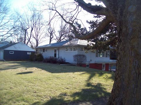 306 Red Oak Rd, Walnut, IL 61376 photo 2