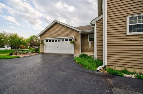 4214 Bunratty Ln, Plainfield, IL 60586 photo 2