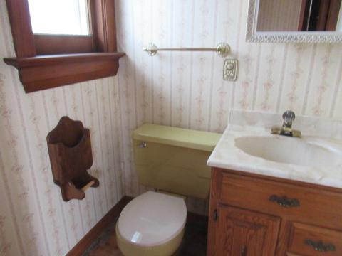607 E Pells St, Paxton, IL 60957 photo 23