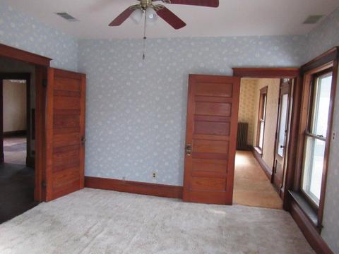 607 E Pells St, Paxton, IL 60957 photo 17