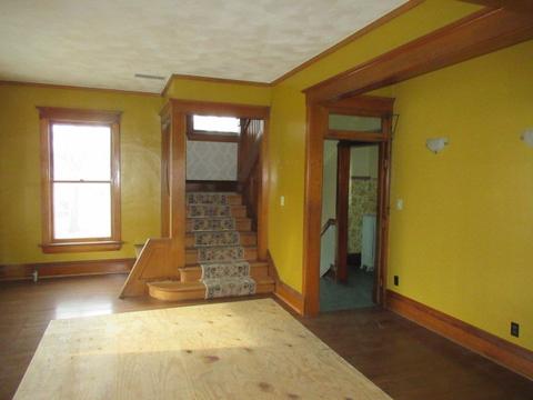 607 E Pells St, Paxton, IL 60957 photo 5