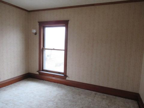 607 E Pells St, Paxton, IL 60957 photo 25
