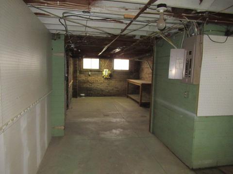 607 E Pells St, Paxton, IL 60957 photo 42
