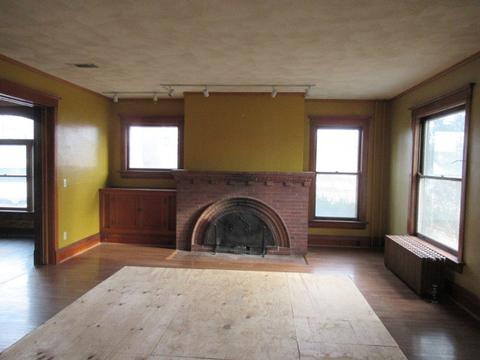 607 E Pells St, Paxton, IL 60957 photo 7