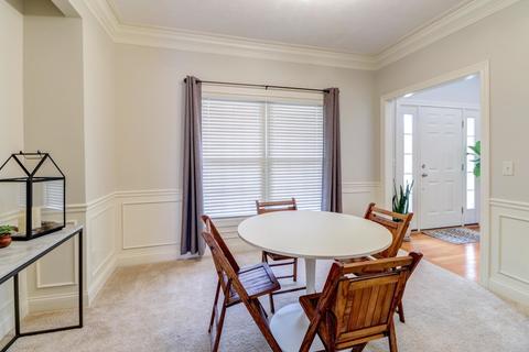 2007 Wiggins St, Champaign, IL 61822 photo 9