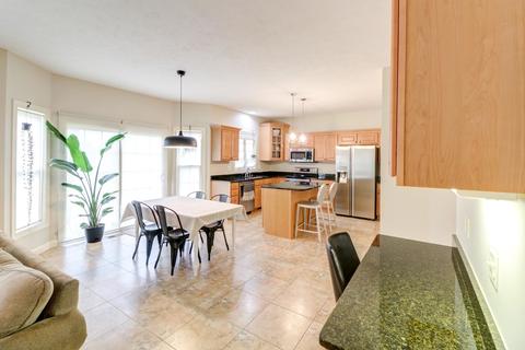 2007 Wiggins St, Champaign, IL 61822 photo 14