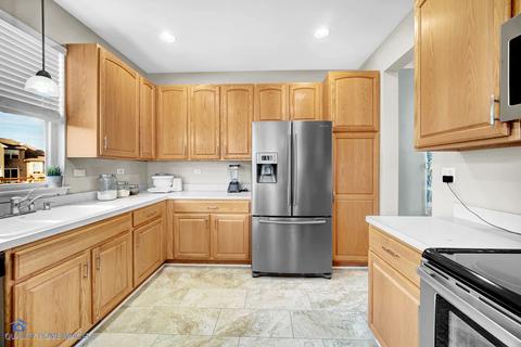 2316 Barrett Dr, Algonquin, IL 60102 photo 4