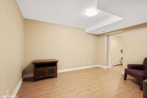 17 Hawkins Cir, Wheaton, IL 60189 photo 31