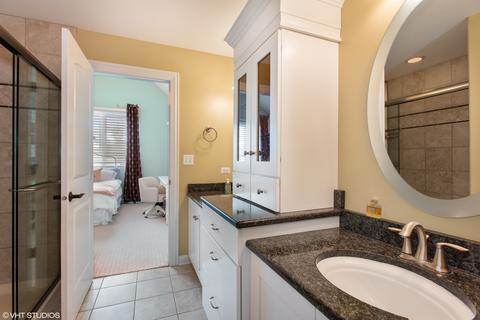 17 Hawkins Cir, Wheaton, IL 60189 photo 24