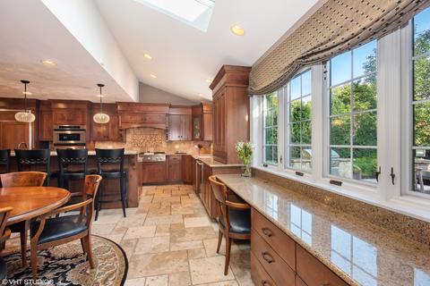 17 Hawkins Cir, Wheaton, IL 60189 photo 8