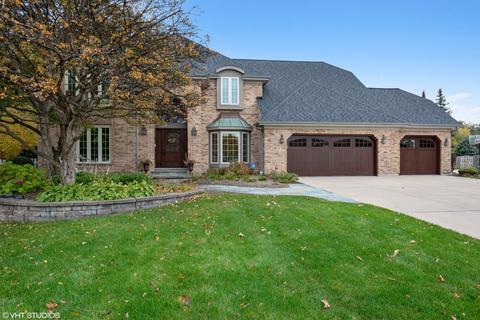 17 Hawkins Cir, Wheaton, IL 60189 photo 1