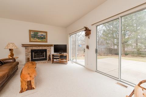 625 Old Oak Cir, Algonquin, IL 60102 photo 19