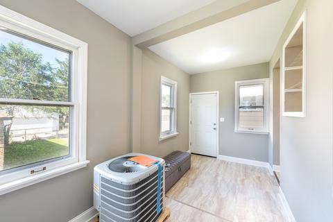 1732 E 84th St, Chicago, IL 60617 photo 12
