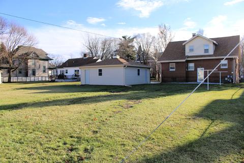 423 E Pells St, Paxton, IL 60957 photo 24
