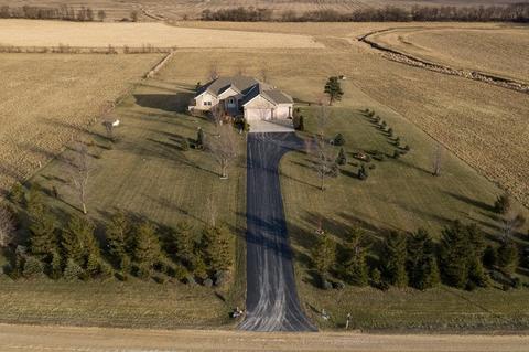 1114 Johnson Rd, Lee, IL 60530 photo 3