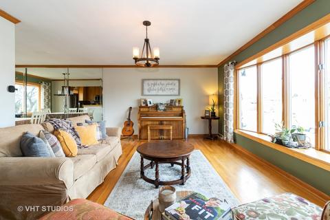 6516 Forestview Dr, Oak Forest, IL 60452 photo 2