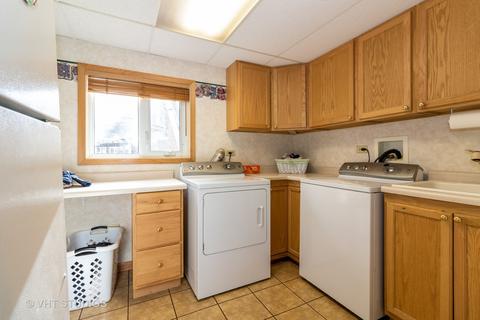 6516 Forestview Dr, Oak Forest, IL 60452 photo 10