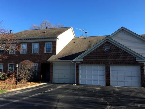 1602 Stratford Ct #D-1, Wheeling, IL 60090 photo 1