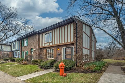11 Kensington Loop, Elgin, IL 60123 photo 2