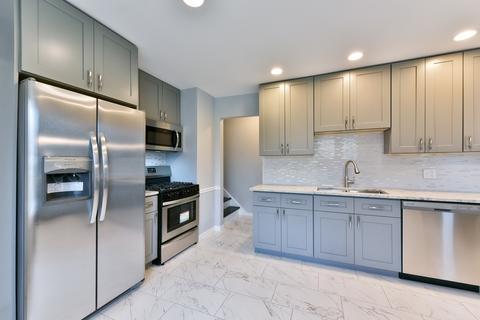 317 S Wille Ave, Wheeling, IL 60090 photo 8