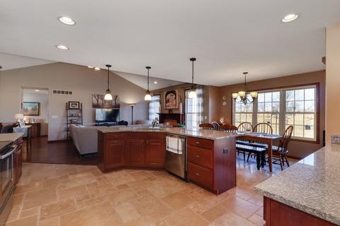 306 Marsh Hawk Dr, Le Roy, IL 61752 photo 10