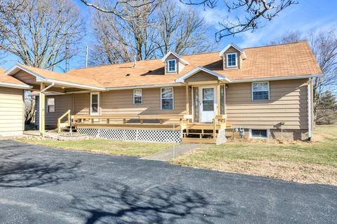 1690 E Us Hwy 36, Camargo, IL 61919 photo 2